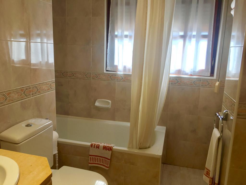 Hostal Santa Maria Cacabelos  Extérieur photo